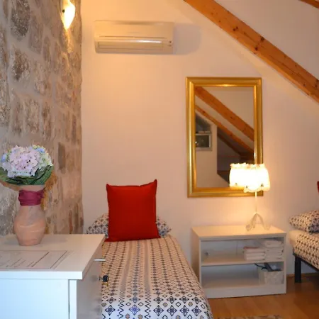 Luka Guest house