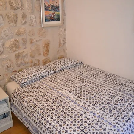 Luka Guest house 3*
